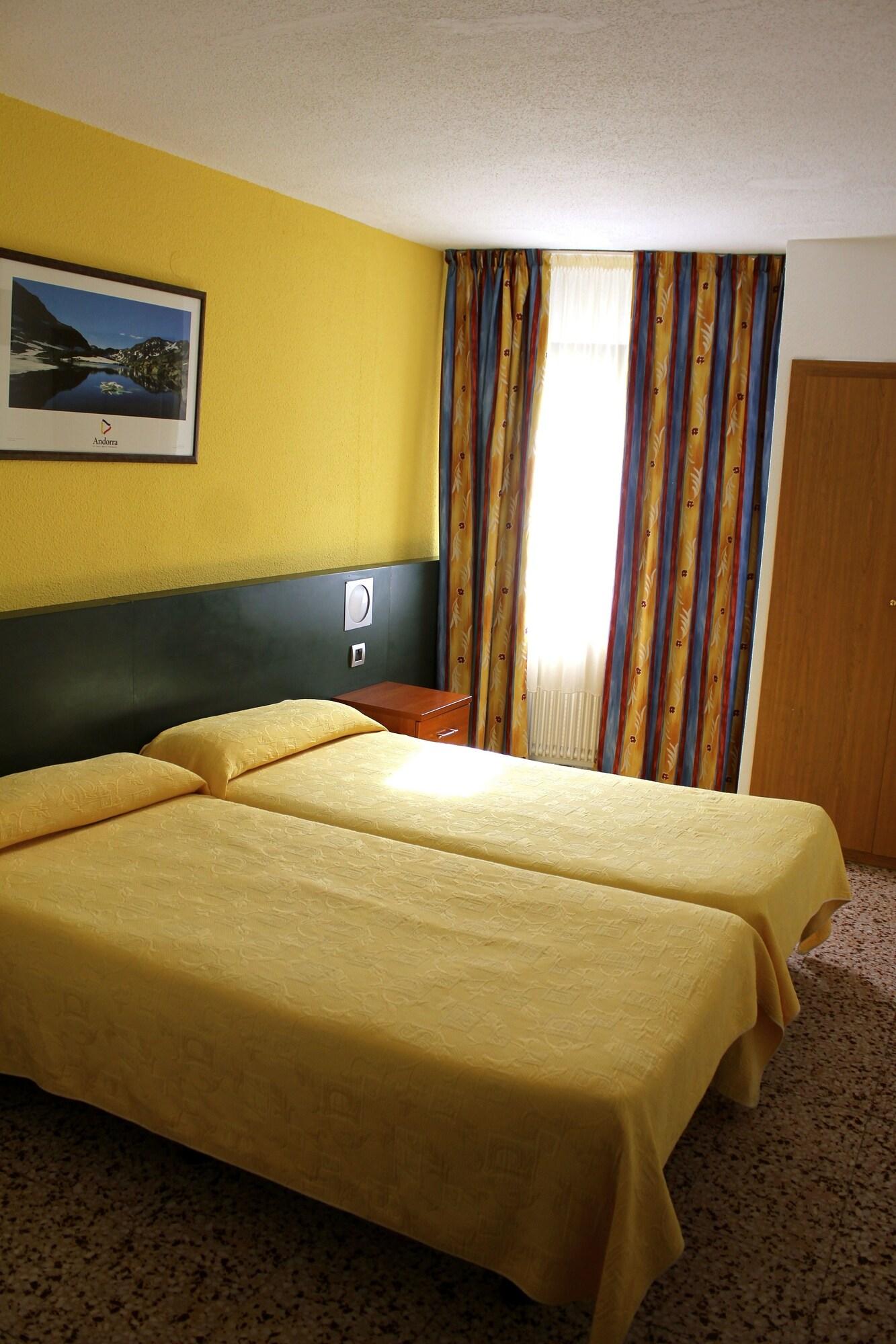 Hotel Avanti Pas De La Casa Dış mekan fotoğraf