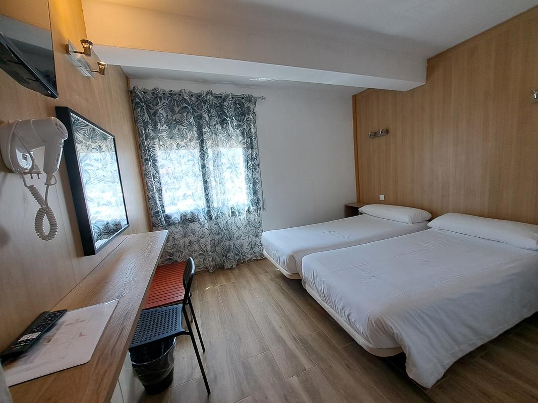 Hotel Avanti Pas De La Casa Dış mekan fotoğraf