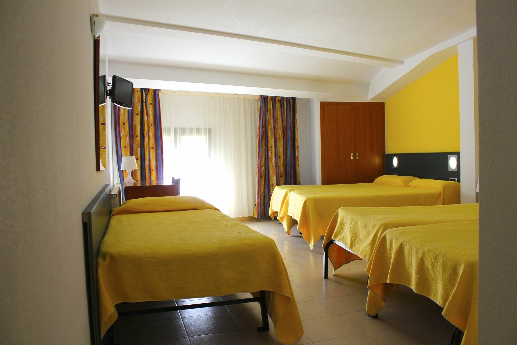 Hotel Avanti Pas De La Casa Dış mekan fotoğraf